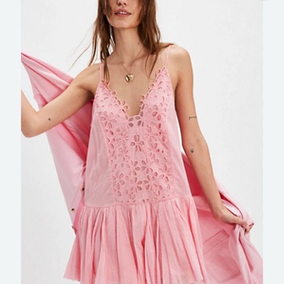 Free One Callie Dress - Picture 1 of 2